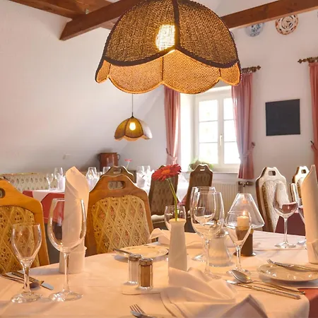 Hotel Schwalenberger Malkasten 3*