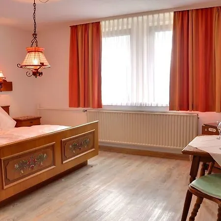 Schwalenberger Malkasten Szálloda 3*